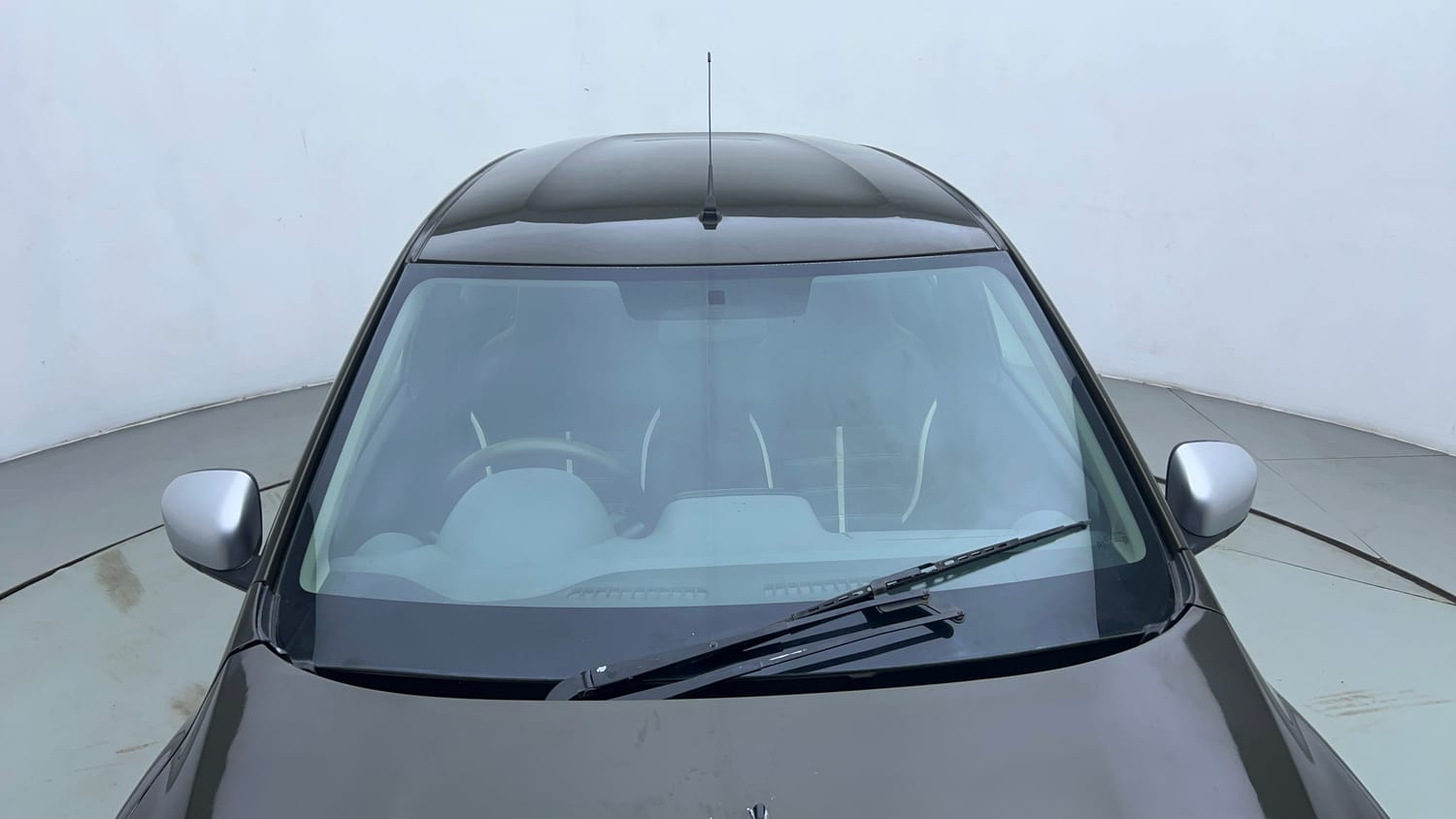 Used 2019 Renault Kwid 1.0 RXT AMT Opt Petrol Automatic exterior FRONT WINDSHIELD VIEW