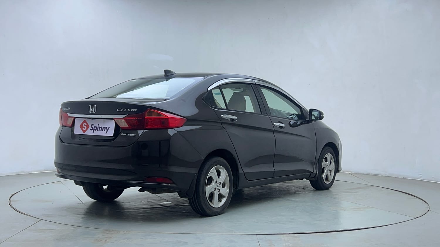 Used 2016 Honda City VX CVT Petrol Automatic exterior RIGHT REAR CORNER VIEW