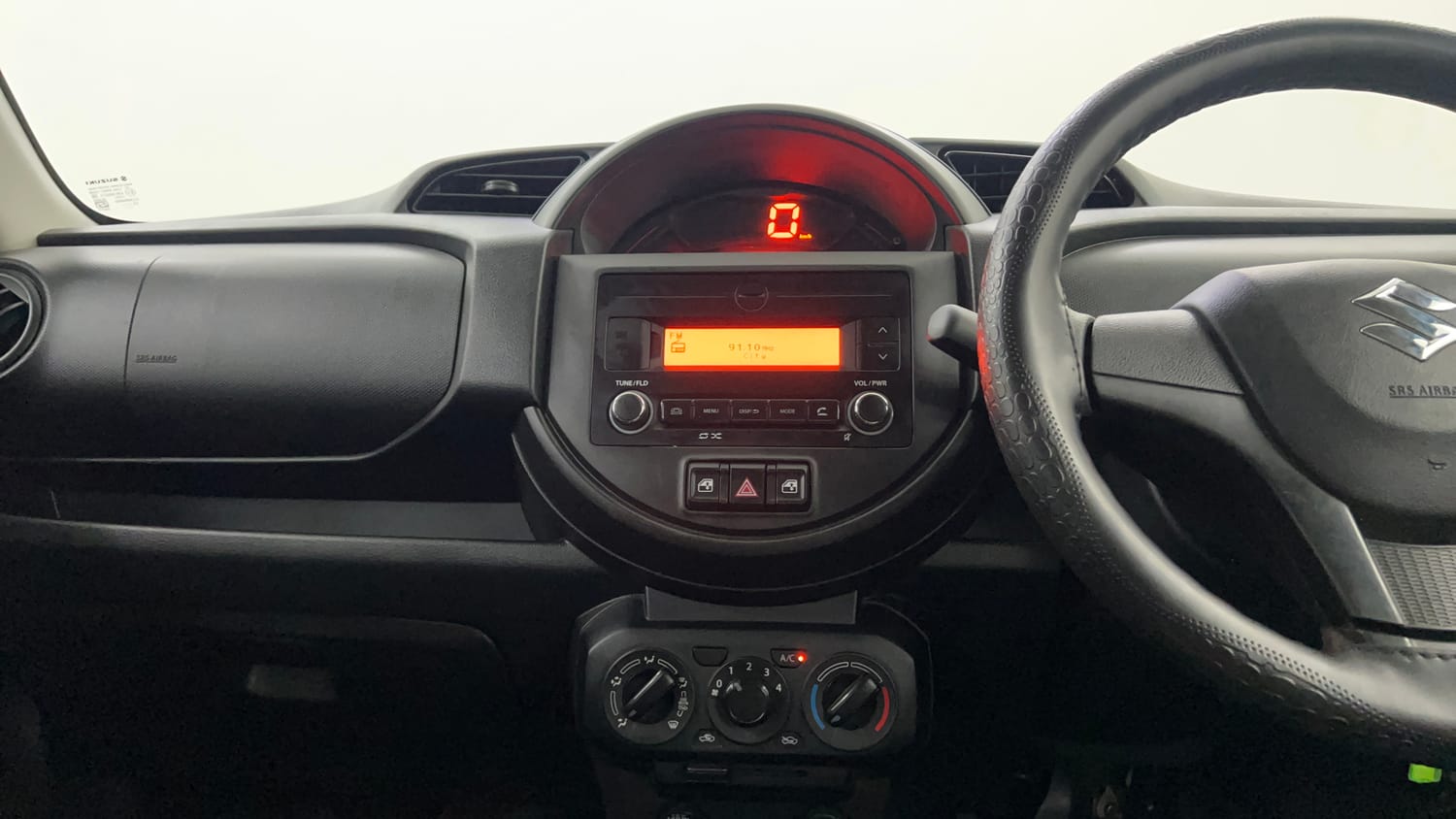 Used 2024 Maruti Suzuki S-Presso VXi (O) AMT Petrol Automatic interior MUSIC SYSTEM & AC CONTROL VIEW