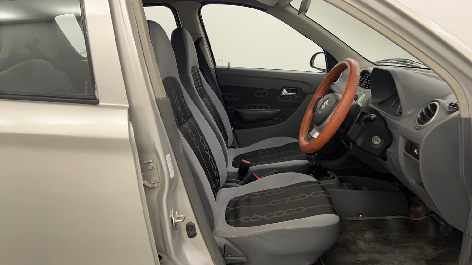 Used 2014 Maruti Suzuki Alto 800 LXI CNG (outside fitted) Cng Manual interior RIGHT SIDE FRONT DOOR CABIN VIEW