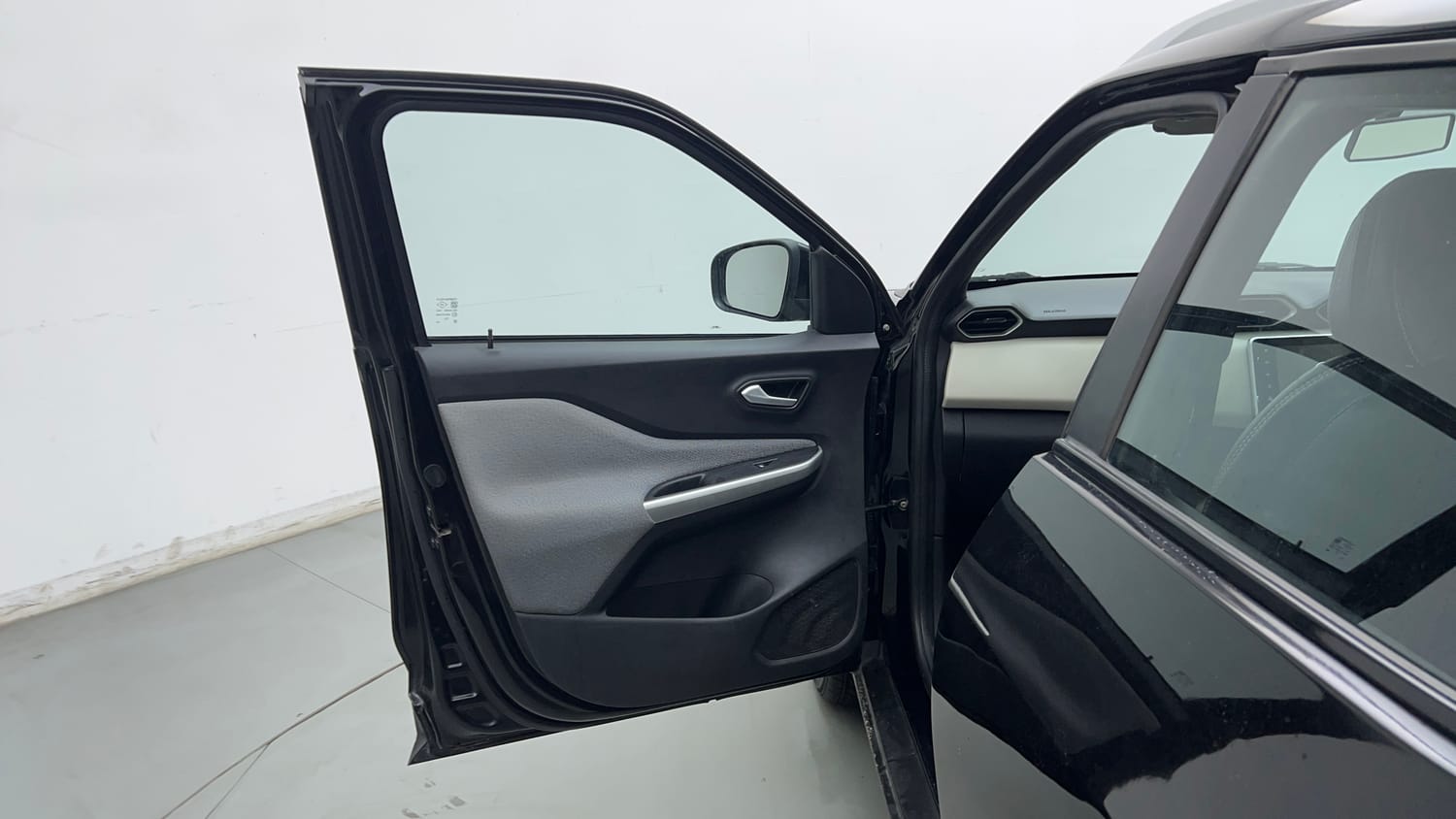 Used 2021 Nissan Magnite XV Turbo CVT Petrol Automatic interior LEFT FRONT DOOR OPEN VIEW