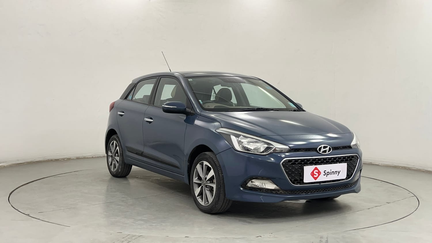 Used 2015 Hyundai Elite i20 Asta 1.2 Petrol Manual exterior RIGHT FRONT CORNER VIEW