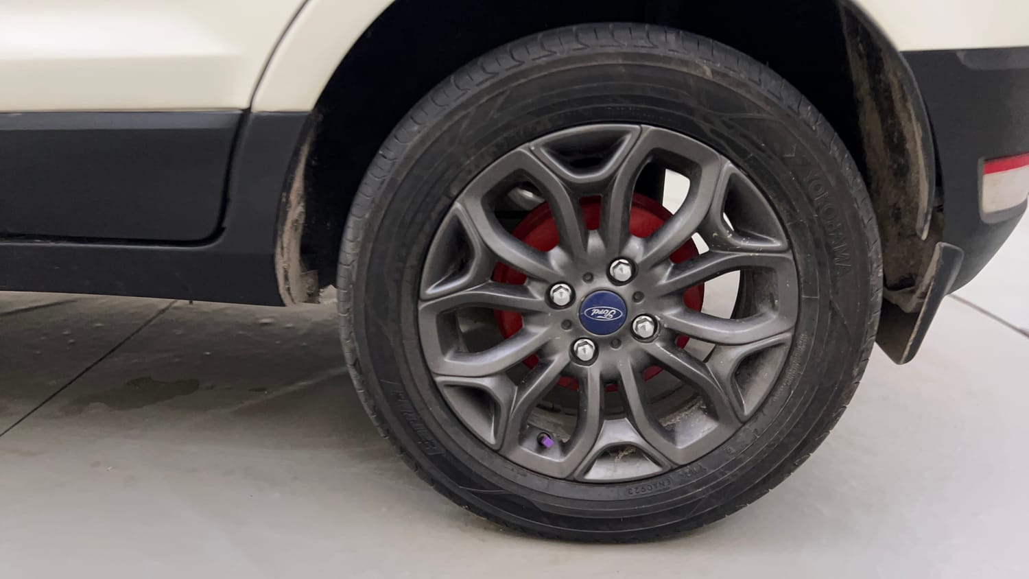 Used 2016 Ford EcoSport Titanium 1.5L Ti-VCT AT Petrol Automatic tyres LEFT REAR TYRE RIM VIEW