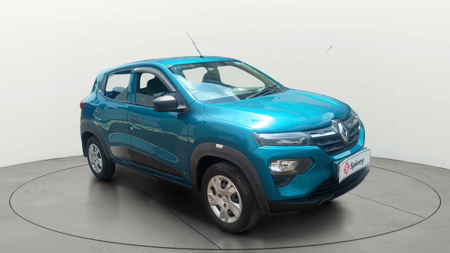 Used 2020 Renault Kwid RXT Petrol Manual exterior RIGHT FRONT CORNER VIEW