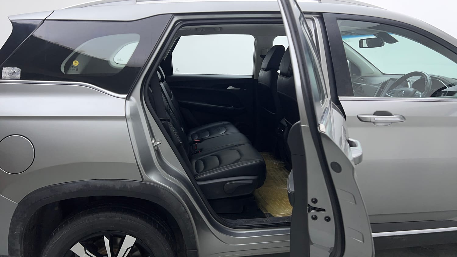 Used 2020 MG Motors Hector Sharp 1.5 DCT Petrol Petrol Automatic interior RIGHT SIDE REAR DOOR CABIN VIEW