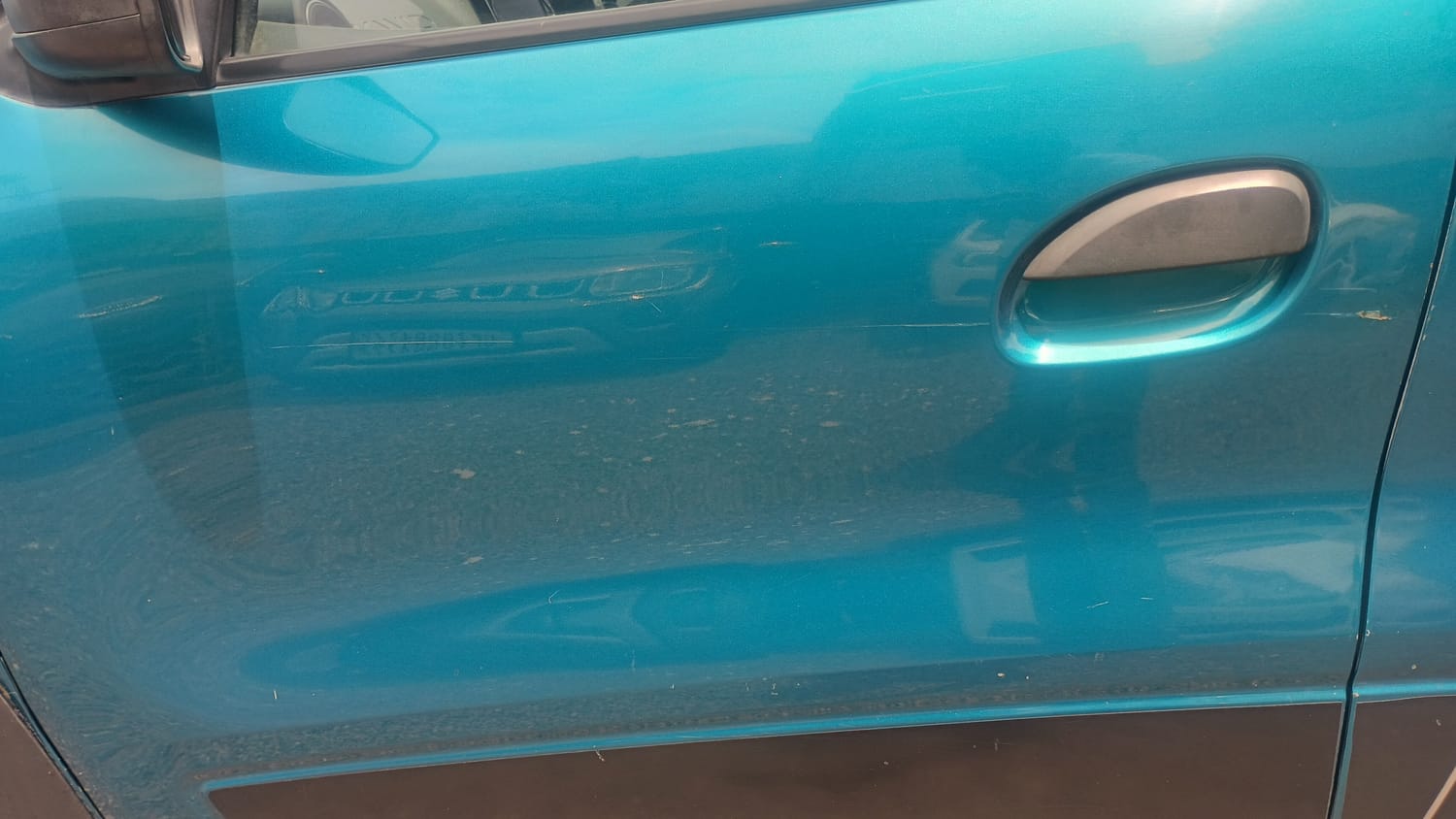 Used 2020 Renault Kwid RXT Petrol Manual dents MINOR SCRATCH