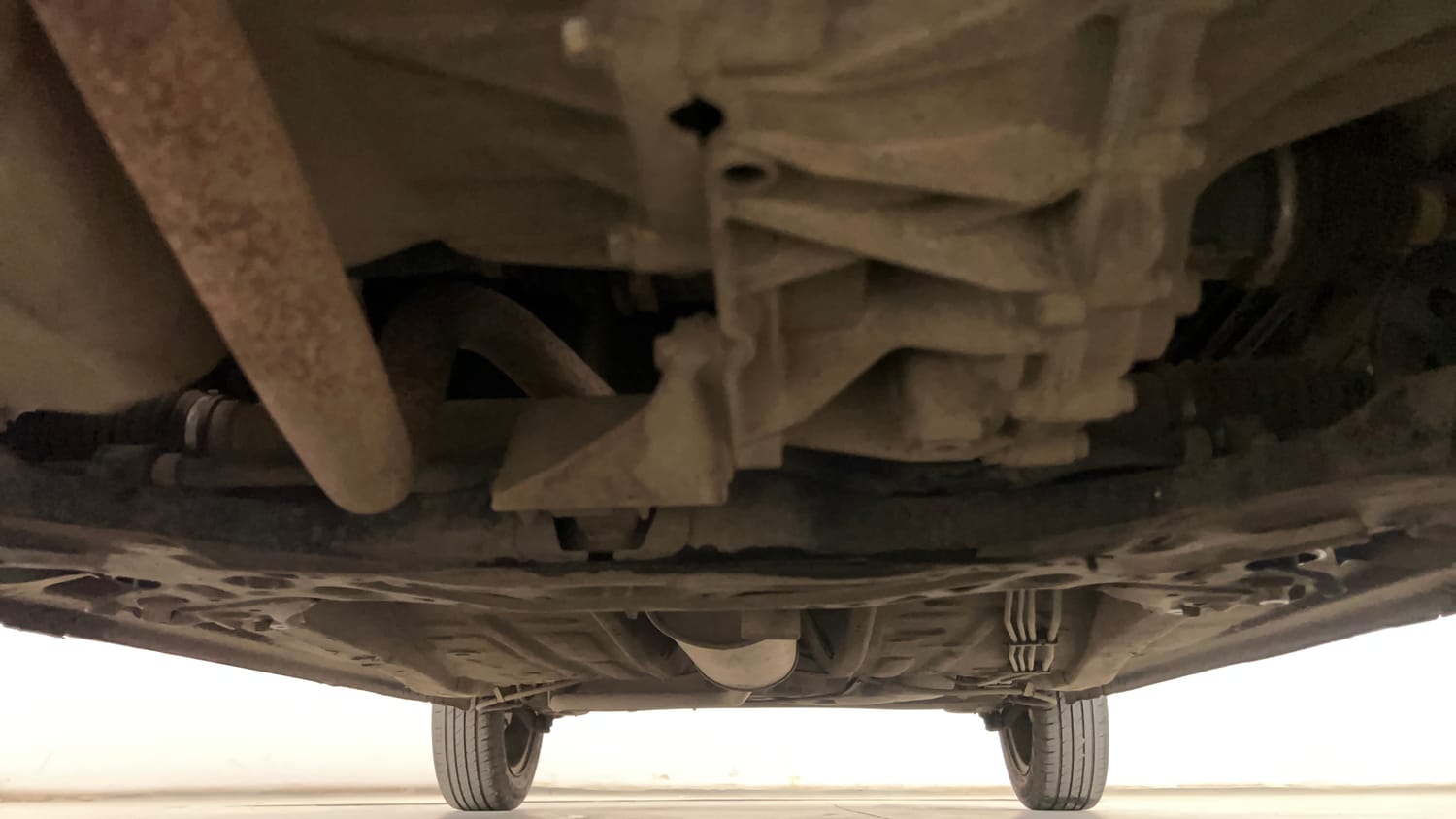 Used 2017 Maruti Suzuki Ignis Delta 1.2 AMT Petrol Automatic extra FRONT LEFT UNDERBODY VIEW