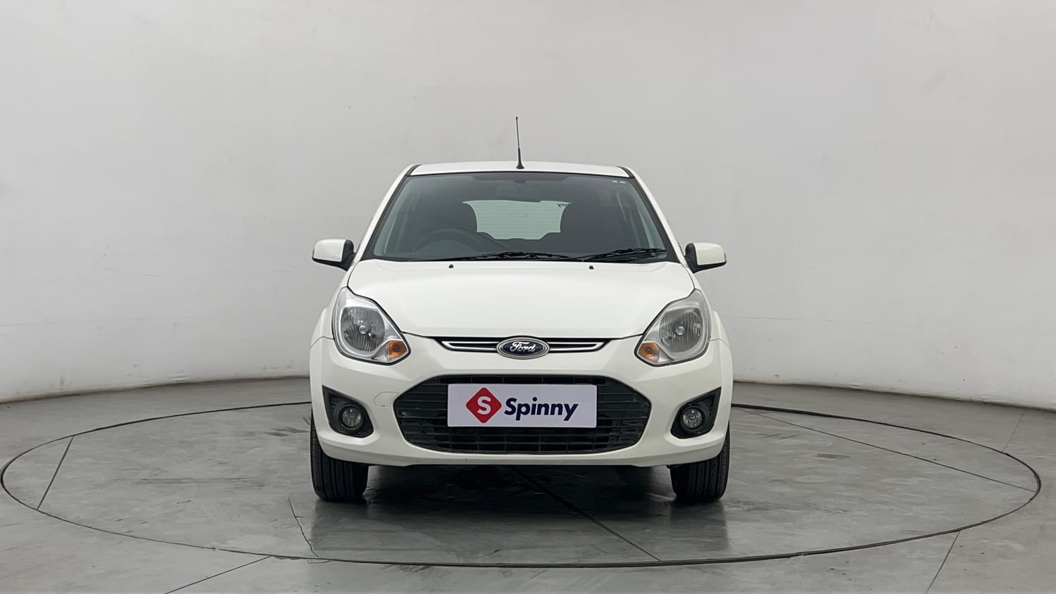 Used 2015 Ford Figo Duratec Petrol ZXI 1.2 Petrol Manual exterior FRONT VIEW