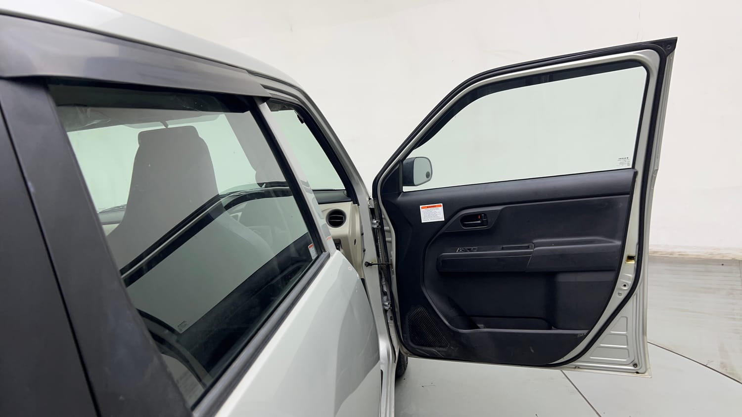 Used 2020 Maruti Suzuki Wagon R LXi 1.0 CNG Cng Manual interior RIGHT FRONT DOOR OPEN VIEW