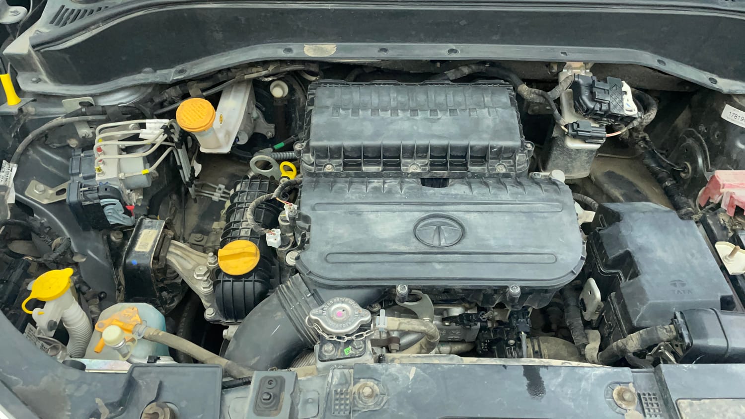 Used 2023 Tata Punch Accomplished AMT Petrol Automatic engine ENGINE RIGHT SIDE VIEW