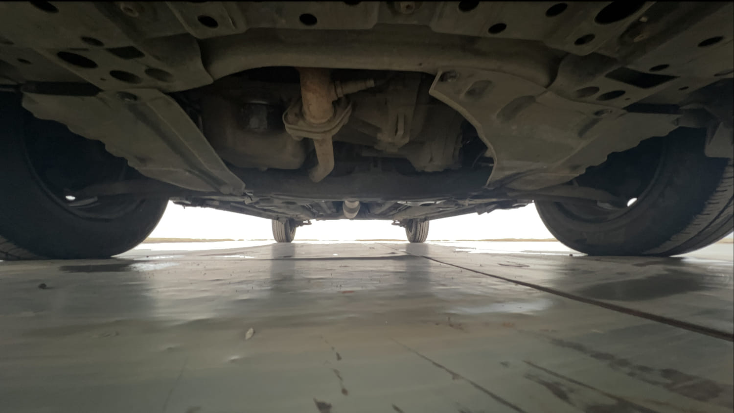 Used 2016 Maruti Suzuki Swift VXi Petrol Manual extra FRONT LEFT UNDERBODY VIEW