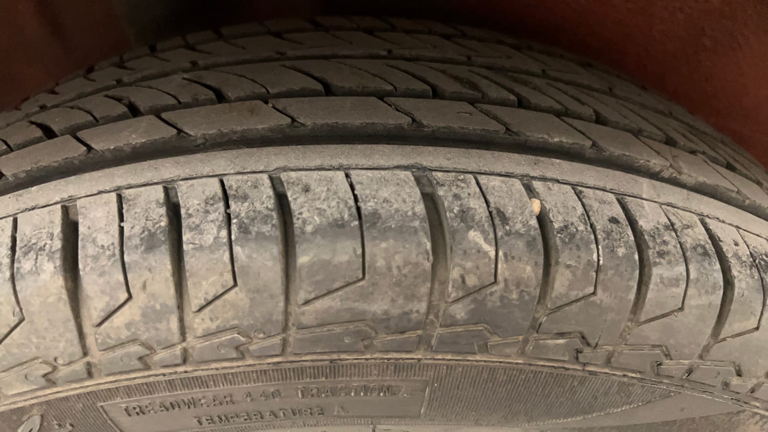 Used 2017 Maruti Suzuki Ignis Delta 1.2 AMT Petrol Automatic tyres RIGHT REAR TYRE TREAD VIEW