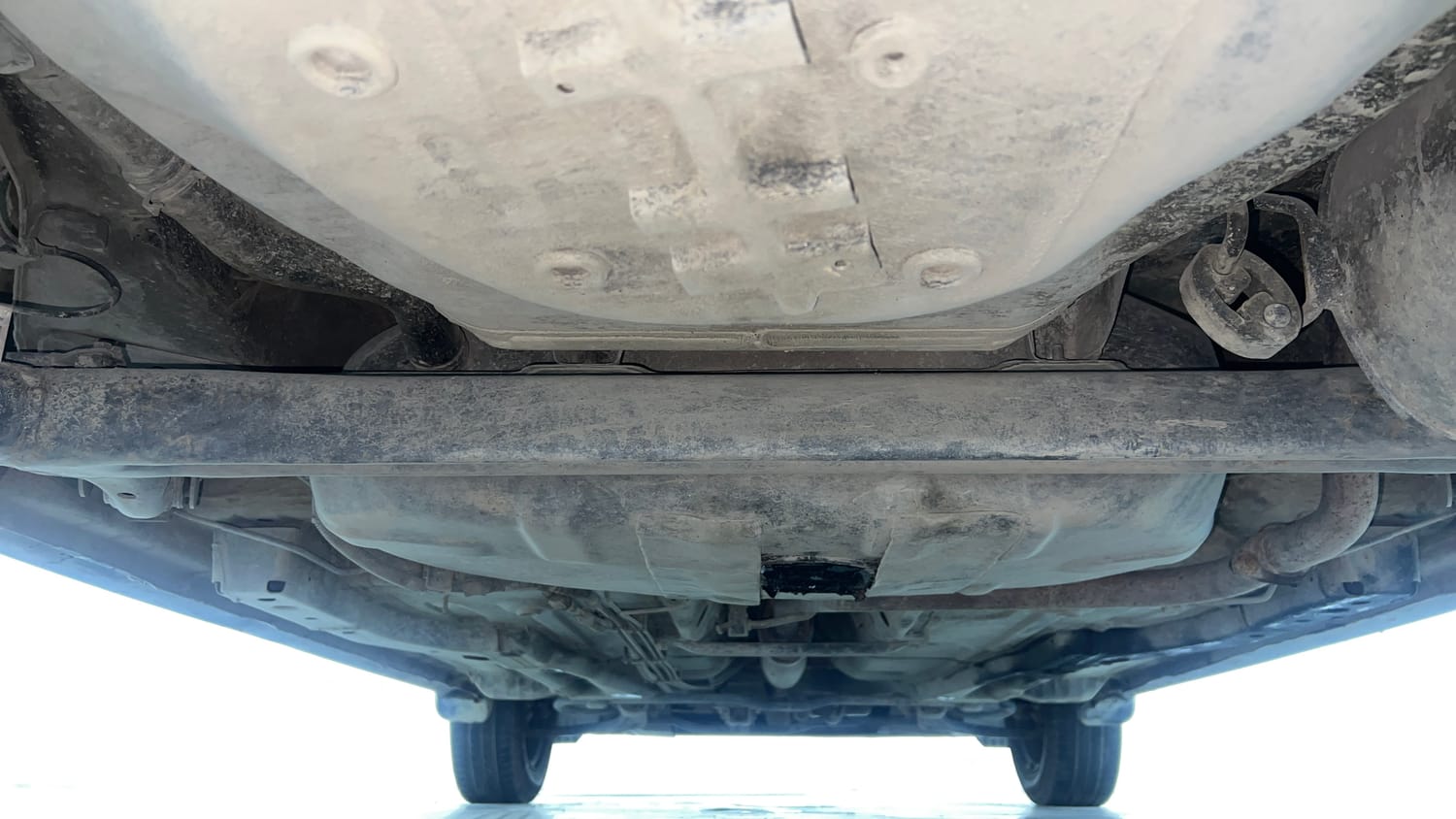 Used 2024 Tata Tiago XT Petrol Manual extra REAR UNDERBODY VIEW (TAKEN FROM REAR)
