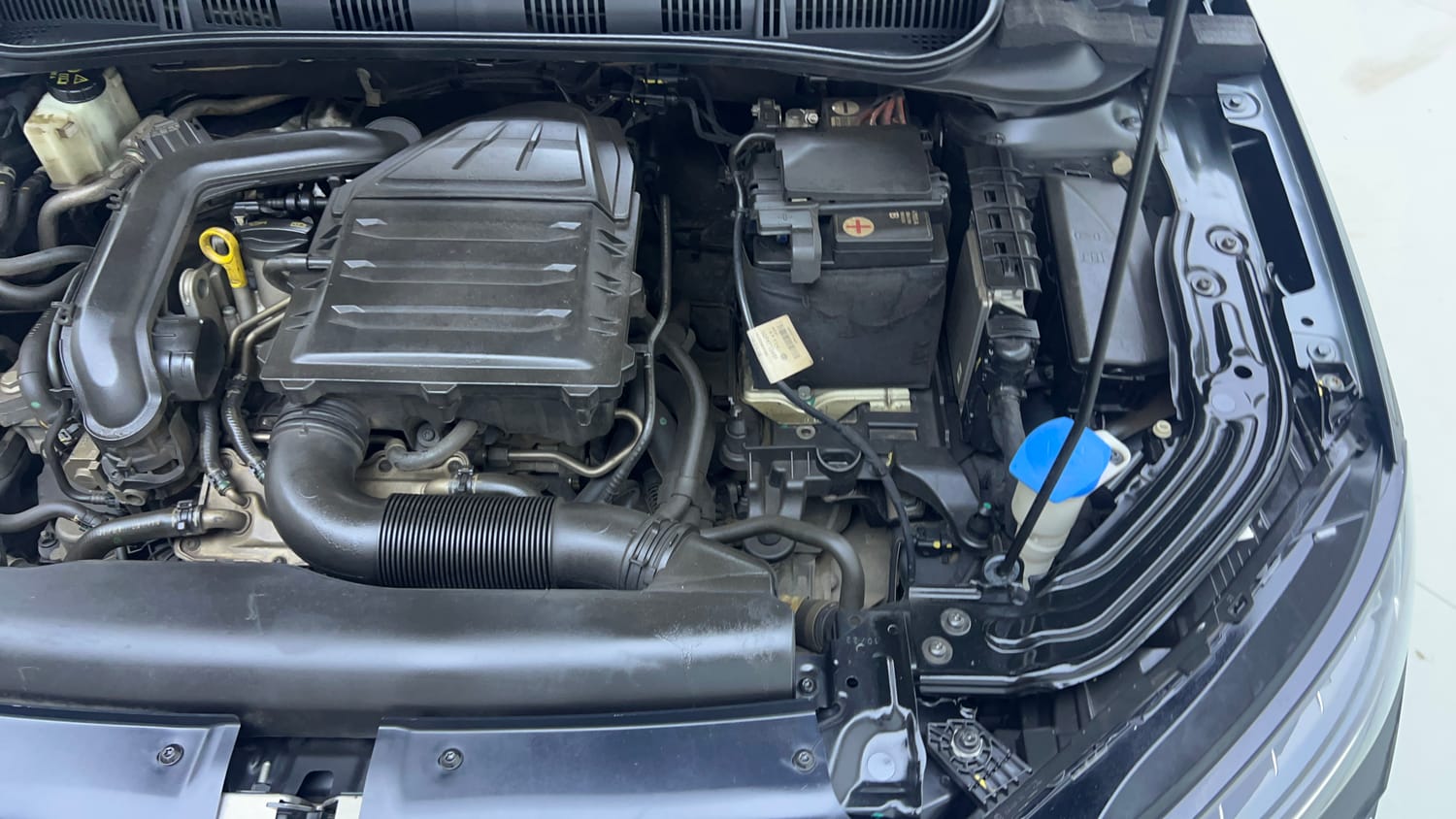 Used 2022 Skoda Slavia Style 1.0L TSI MT Petrol Manual engine ENGINE LEFT SIDE VIEW
