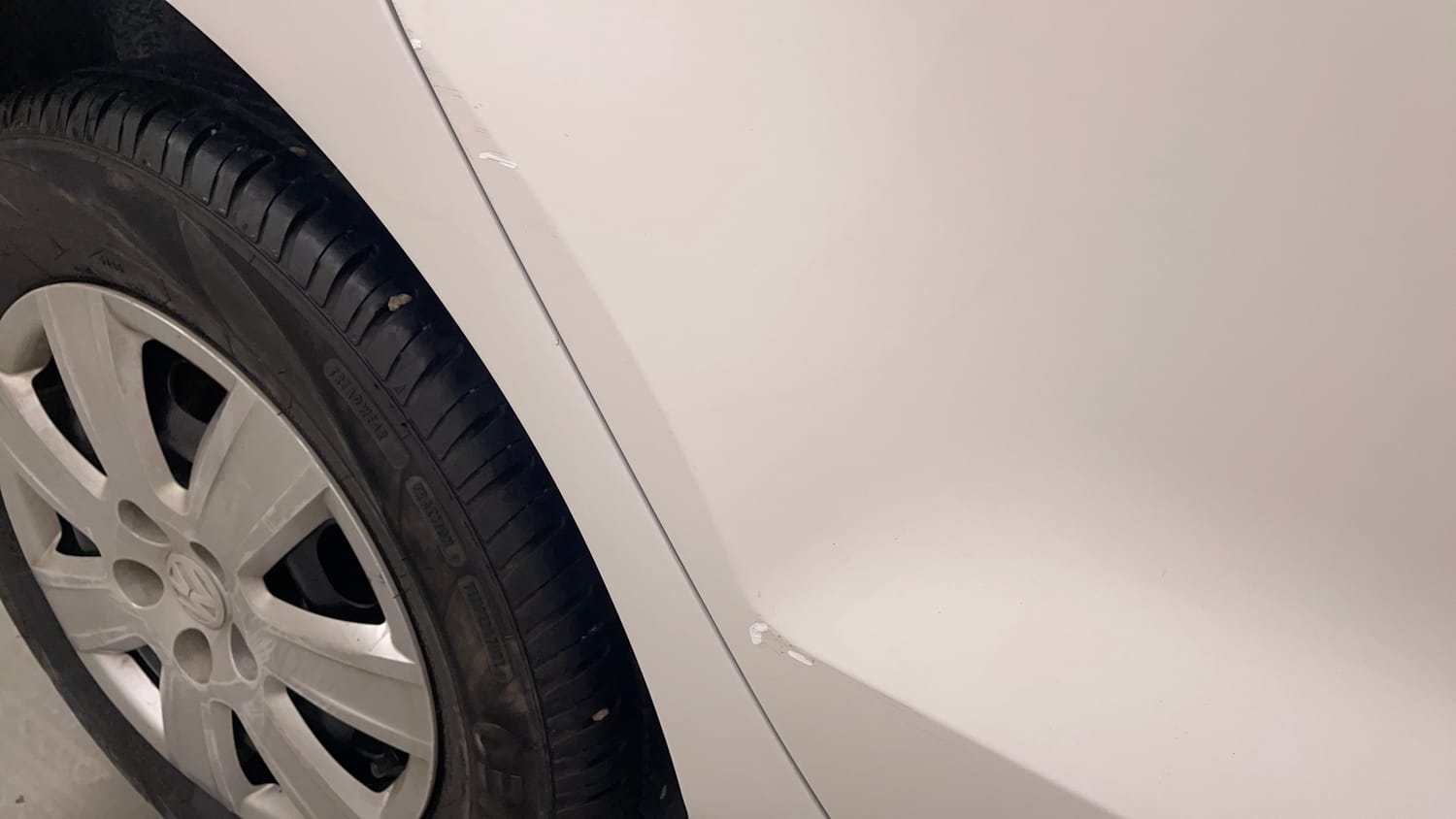 Used 2013 Volkswagen Polo Trendline 1.2L (P) Petrol Manual dents MINOR SCRATCH