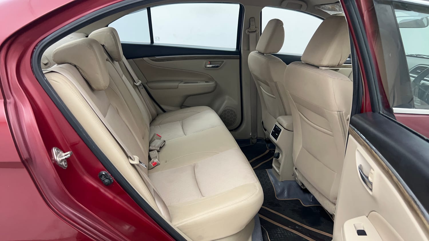 Used 2023 Maruti Suzuki Ciaz Zeta 1.5 Petrol Manual interior RIGHT SIDE REAR DOOR CABIN VIEW