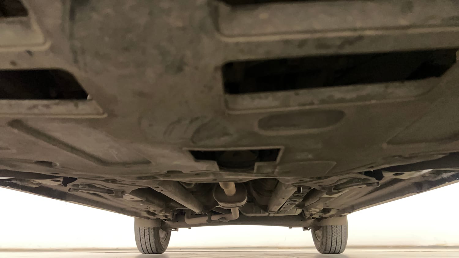 Used 2017 Hyundai Creta SX Plus 1.6  Petrol Petrol Manual extra FRONT LEFT UNDERBODY VIEW
