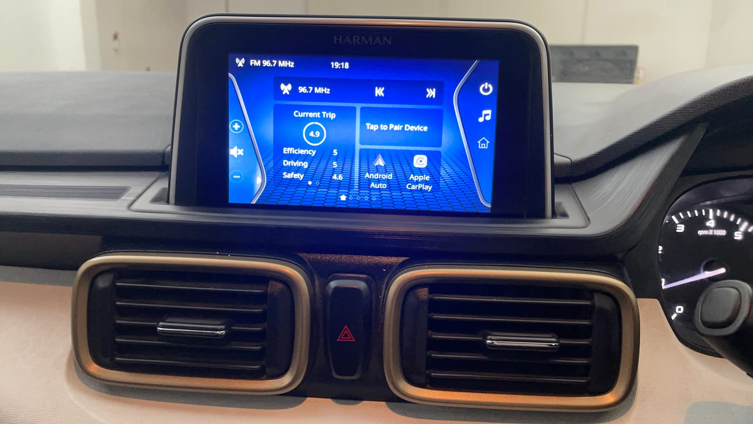 Used 2023 Tata Punch Accomplished AMT Petrol Automatic top_features Integrated (in-dash) music system
