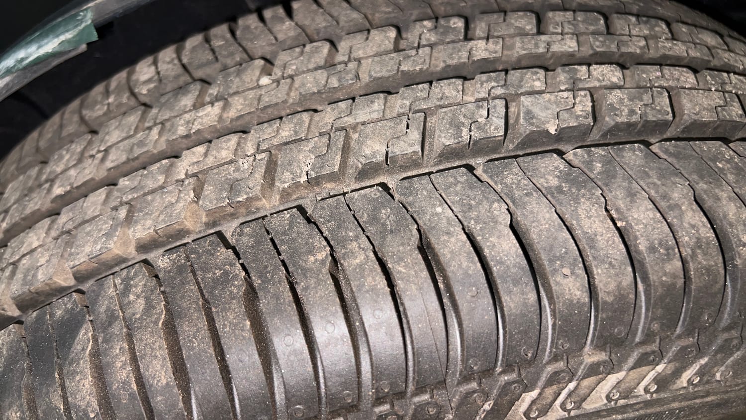 Used 2016 Ford EcoSport Titanium 1.5L Ti-VCT AT Petrol Automatic tyres SPARE TYRE VIEW