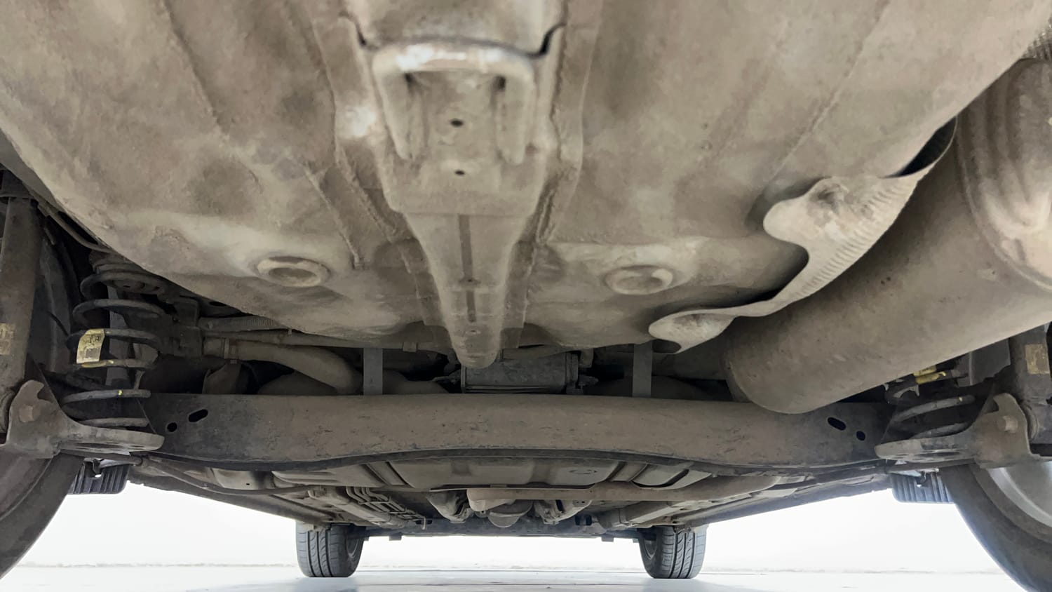 Used 2023 Hyundai Verna SX (O) 1.5 Petrol IVT Petrol Automatic extra REAR UNDERBODY VIEW (TAKEN FROM REAR)