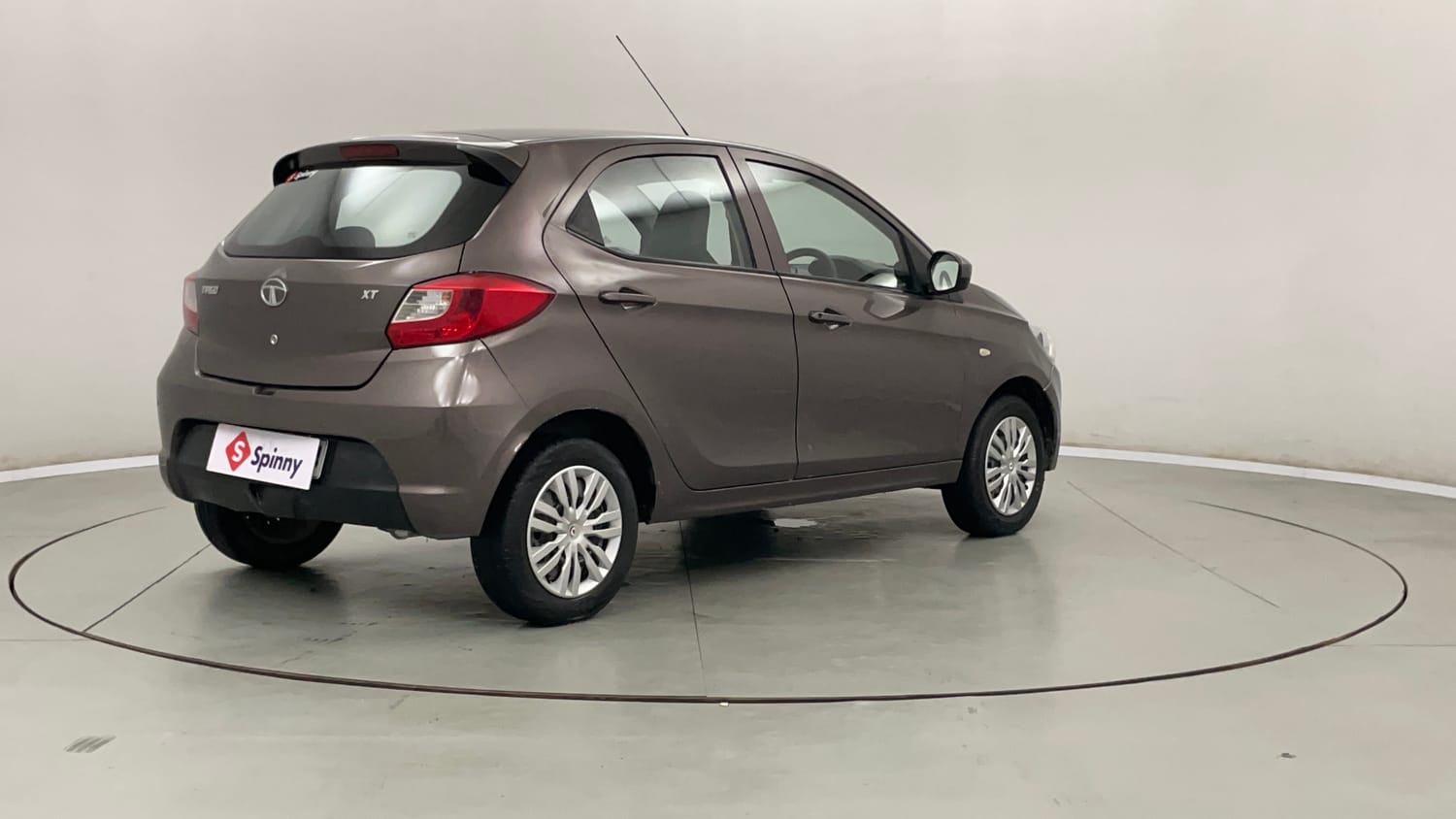 Used 2017 Tata Tiago Revotron XT Petrol Manual exterior RIGHT REAR CORNER VIEW