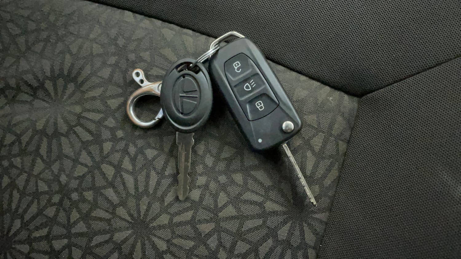 Used 2015 Tata Zest XM Petrol Petrol Manual extra CAR KEY VIEW