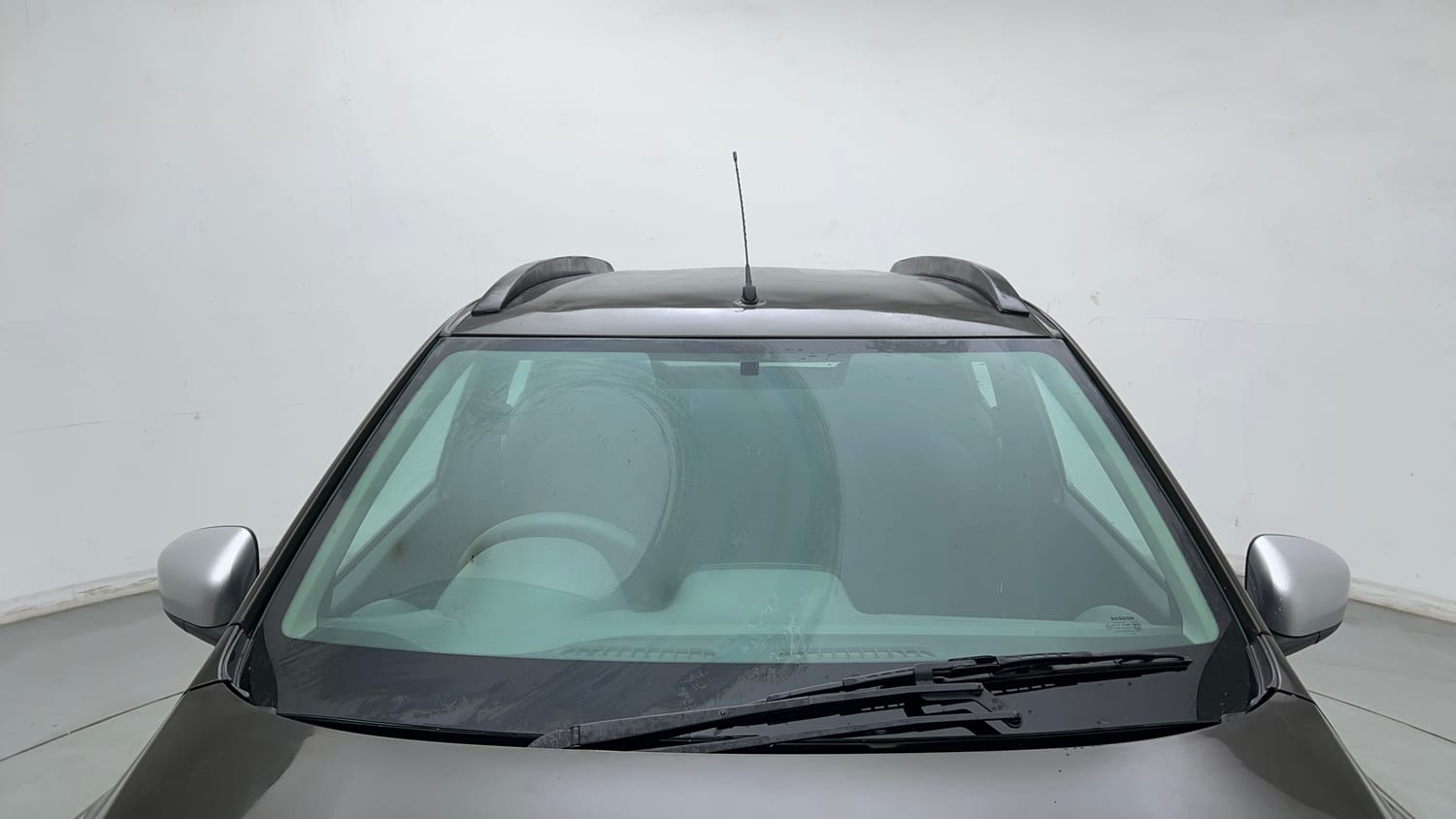 Used 2019 Renault Kwid RXT (O) 1.0 SCE Edition Petrol Manual exterior FRONT WINDSHIELD VIEW