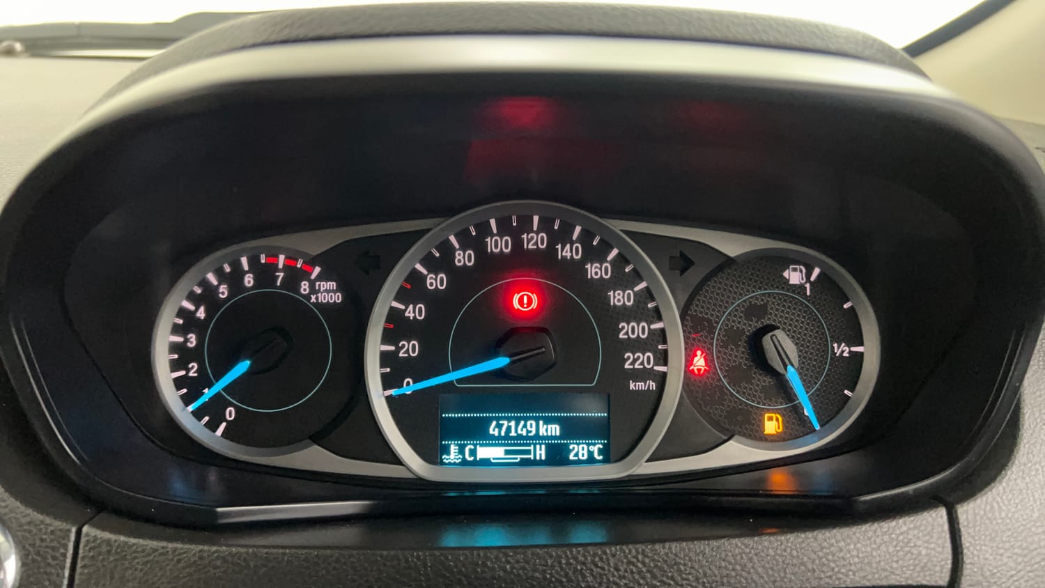 Used 2019 Ford Figo Titanium 1.2 Ti-VCT MT Petrol Manual interior CLUSTERMETER VIEW