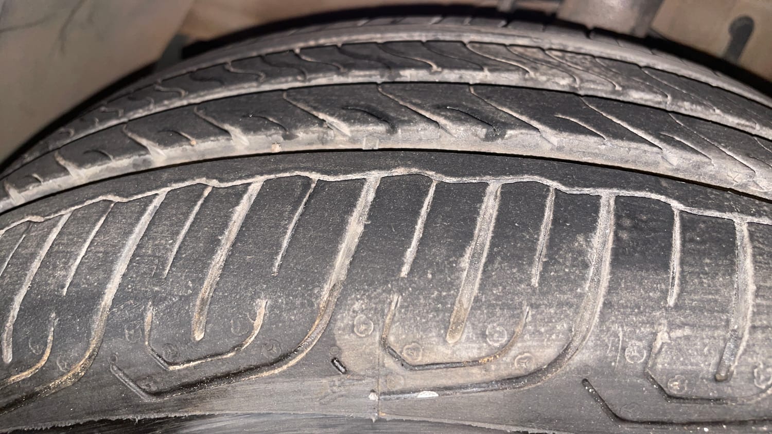Used 2015 Tata Zest XM Petrol Petrol Manual tyres LEFT FRONT TYRE TREAD VIEW