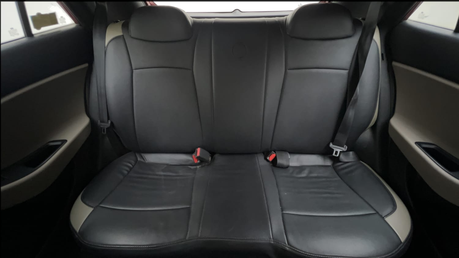 Used 2015 Hyundai Elite i20 Sportz 1.2 Petrol Manual interior REAR SEAT CONDITION VIEW