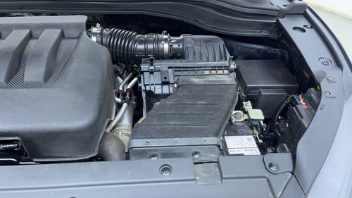 Used 2024 Mahindra XUV700 AX7 Luxury Pack Petrol AT 7 STR Petrol Automatic engine ENGINE LEFT SIDE VIEW