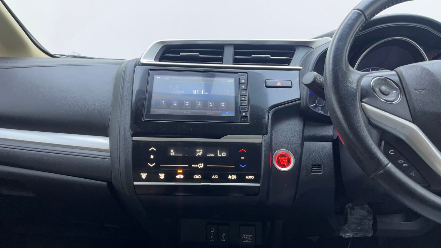 Used 2021 Honda Jazz VX CVT Petrol Automatic interior MUSIC SYSTEM & AC CONTROL VIEW