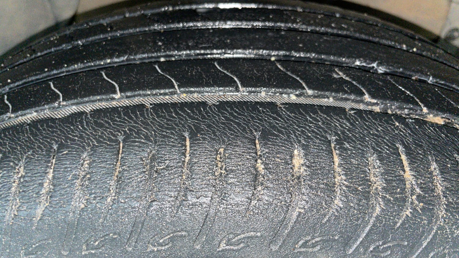 Used 2022 Maruti Suzuki Brezza ZXi Plus AT Petrol Automatic tyres RIGHT FRONT TYRE TREAD VIEW