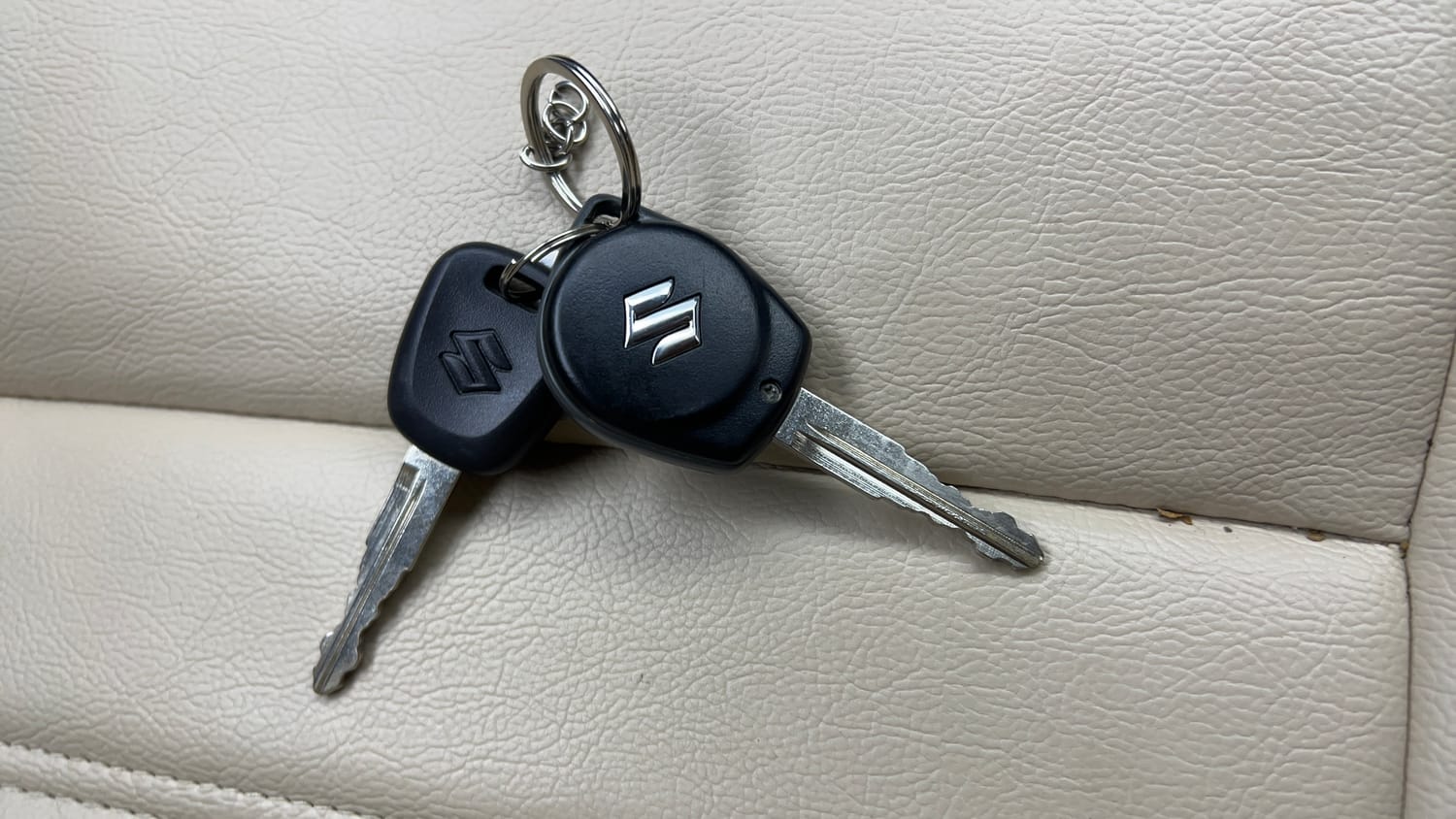 Used 2026 Maruti Suzuki S-Presso VXi Plus (O) AMT Petrol Automatic extra CAR KEY VIEW