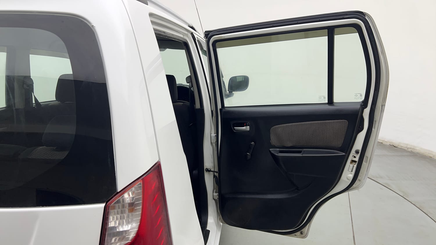 Used 2013 Maruti Suzuki Wagon R LXI Petrol Manual interior RIGHT REAR DOOR OPEN VIEW
