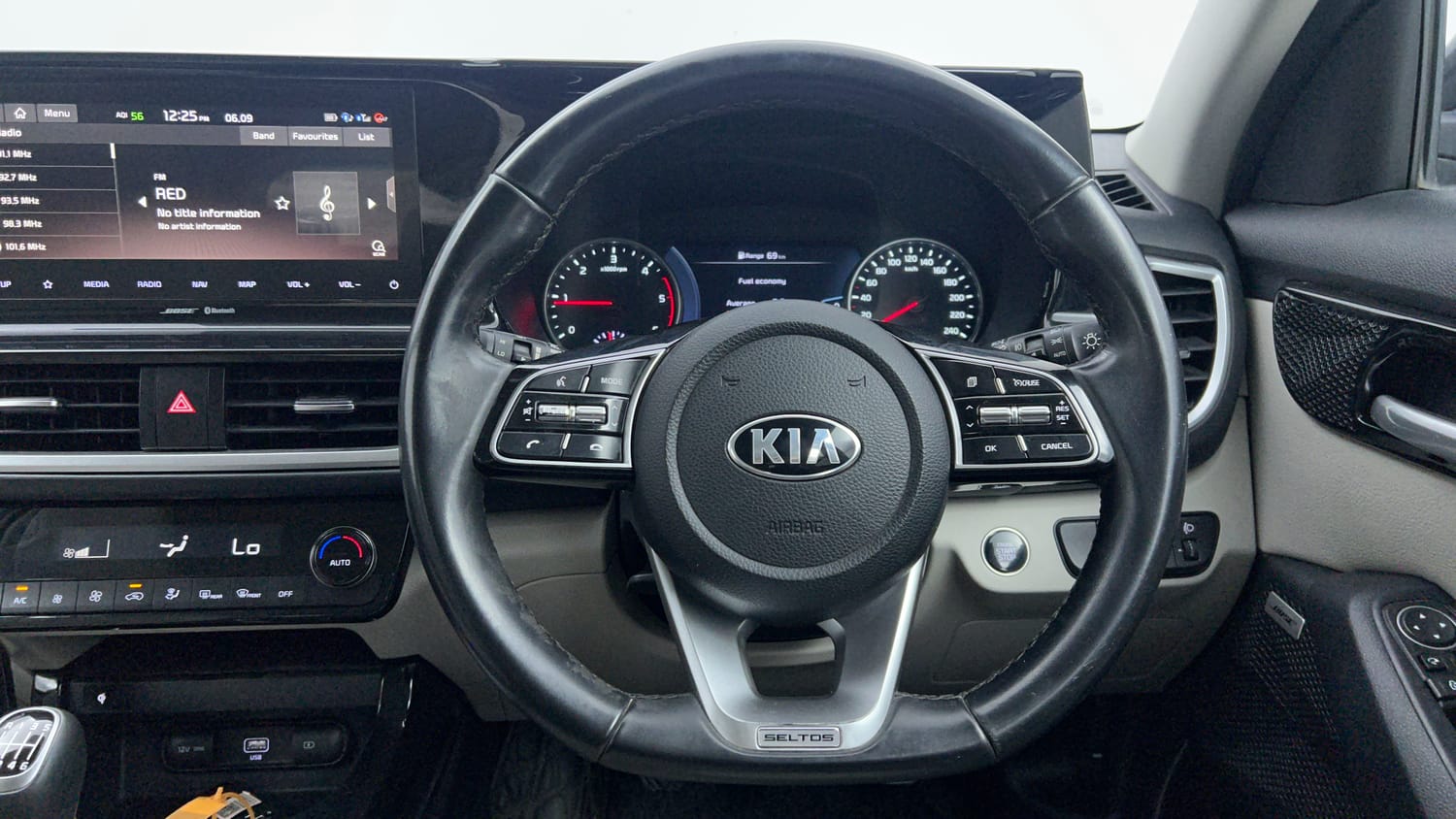Used 2019 Kia Seltos HTX Plus 1.5 Diesel Diesel Manual interior STEERING VIEW
