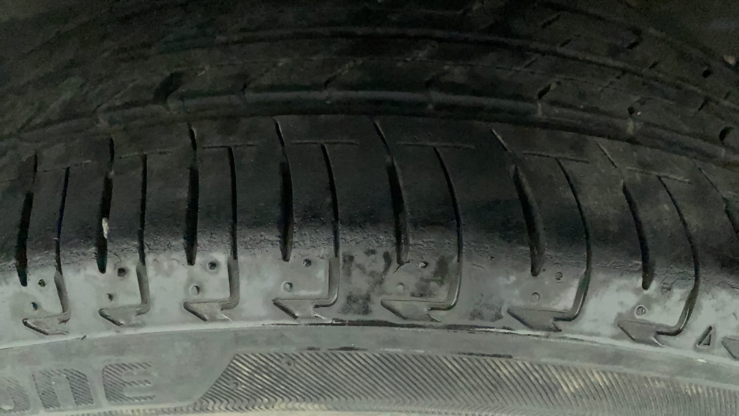 Used 2021 Honda City ZX Diesel Diesel Manual tyres LEFT REAR TYRE TREAD VIEW
