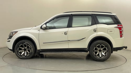 Used 2015 Mahindra XUV500 W6 Diesel Manual exterior LEFT SIDE VIEW