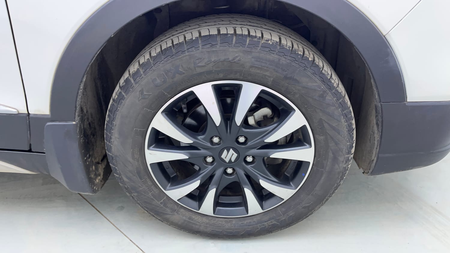 Used 2021 Maruti Suzuki S-Cross Zeta AT Petrol Automatic tyres RIGHT FRONT TYRE RIM VIEW