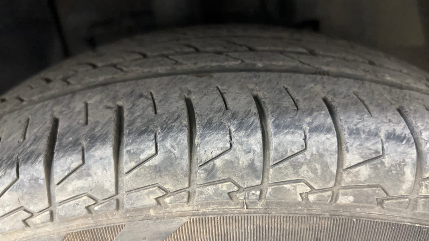 Used 2019 Tata Nexon XZA Plus Diesel Diesel Automatic tyres RIGHT FRONT TYRE TREAD VIEW