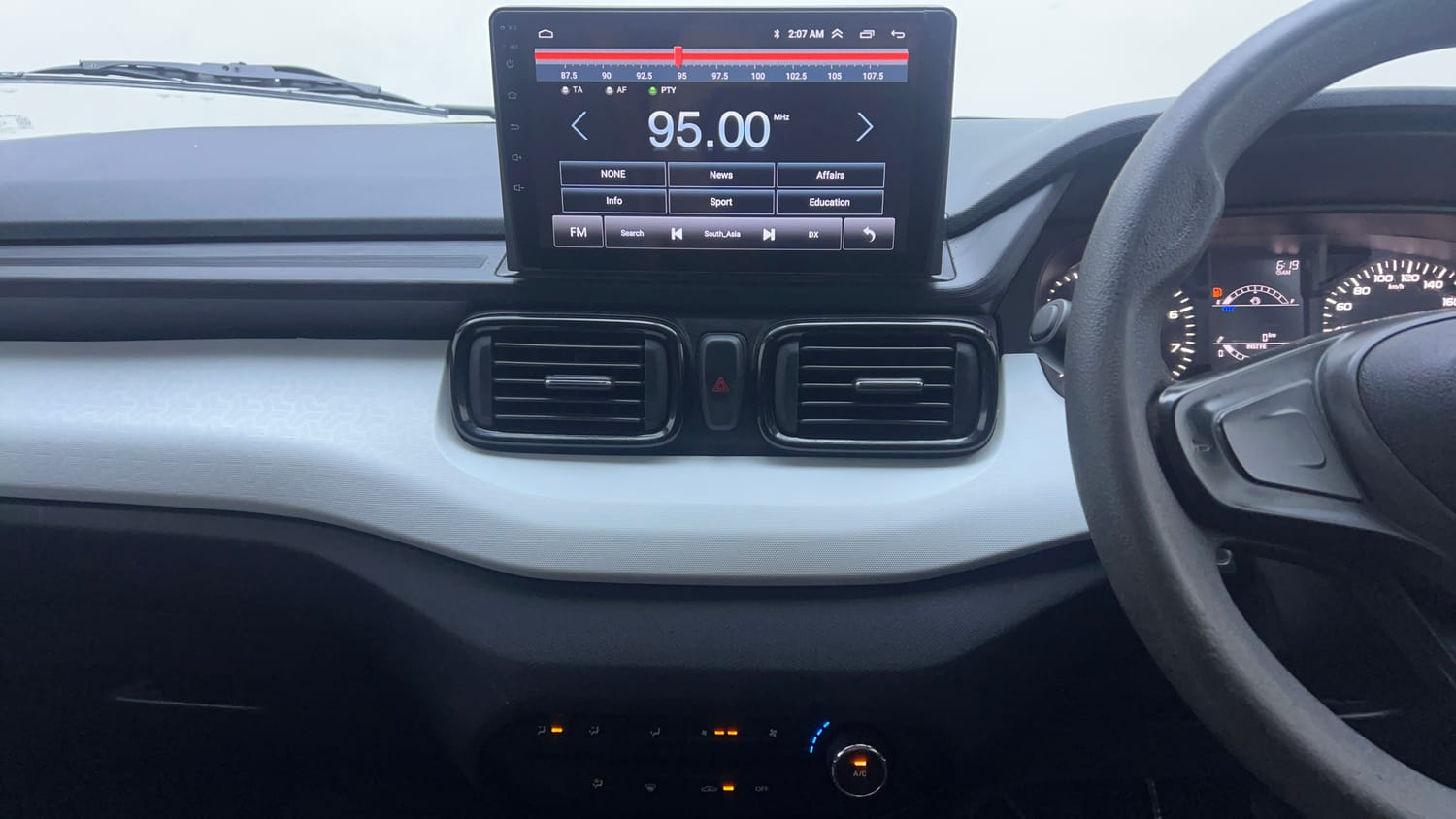 Used 2022 Tata Punch Pure MT Petrol Manual interior MUSIC SYSTEM & AC CONTROL VIEW