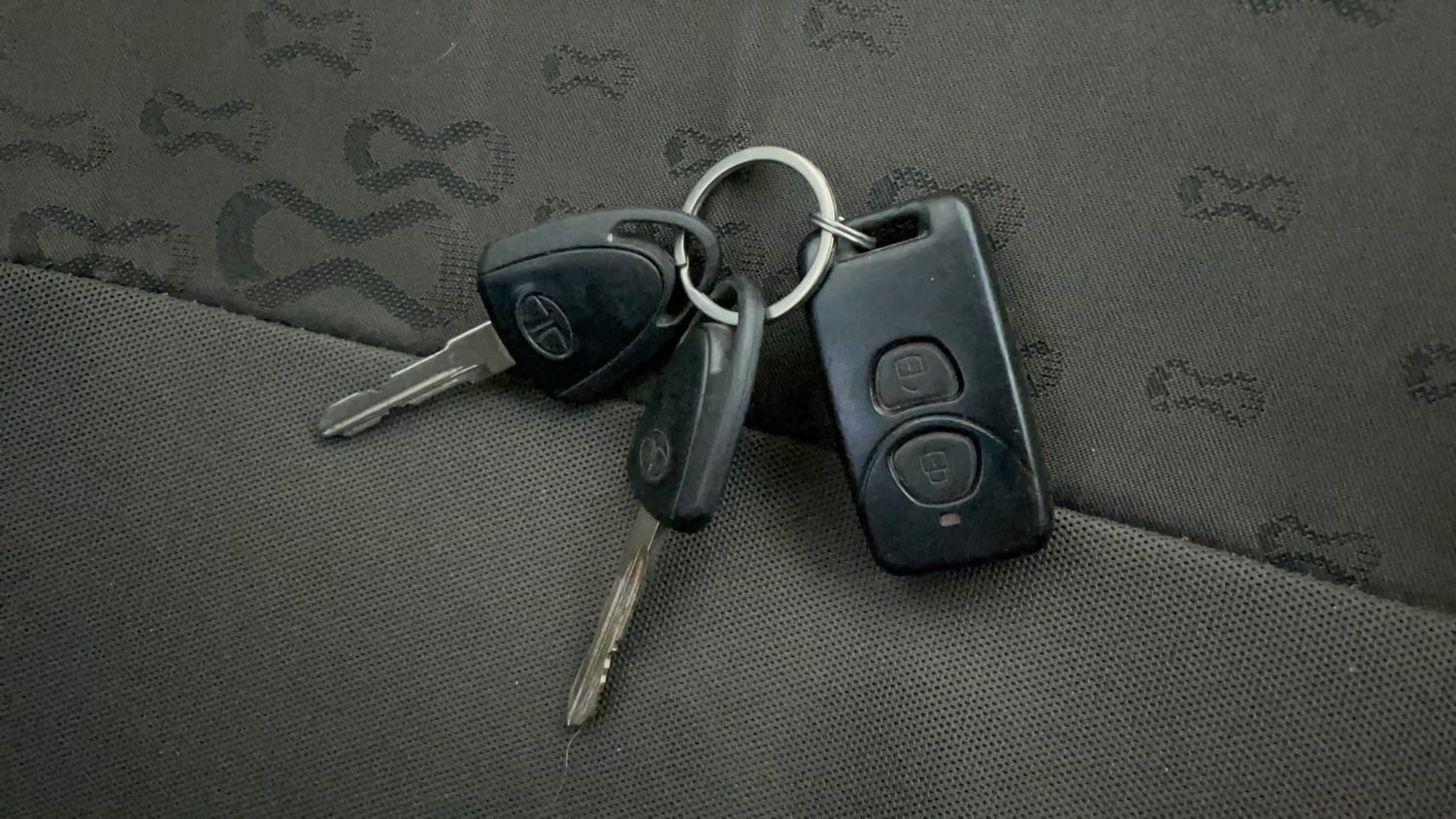 Used 2015 Tata Nano Twist XTA Petrol Automatic extra CAR KEY VIEW