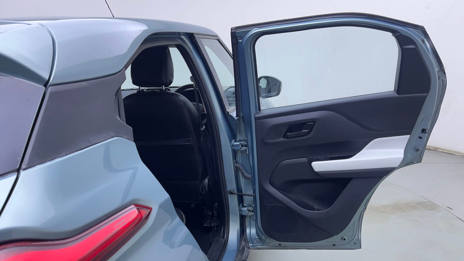 Used 2022 Tata Punch Accomplished MT Petrol Manual interior RIGHT REAR DOOR OPEN VIEW