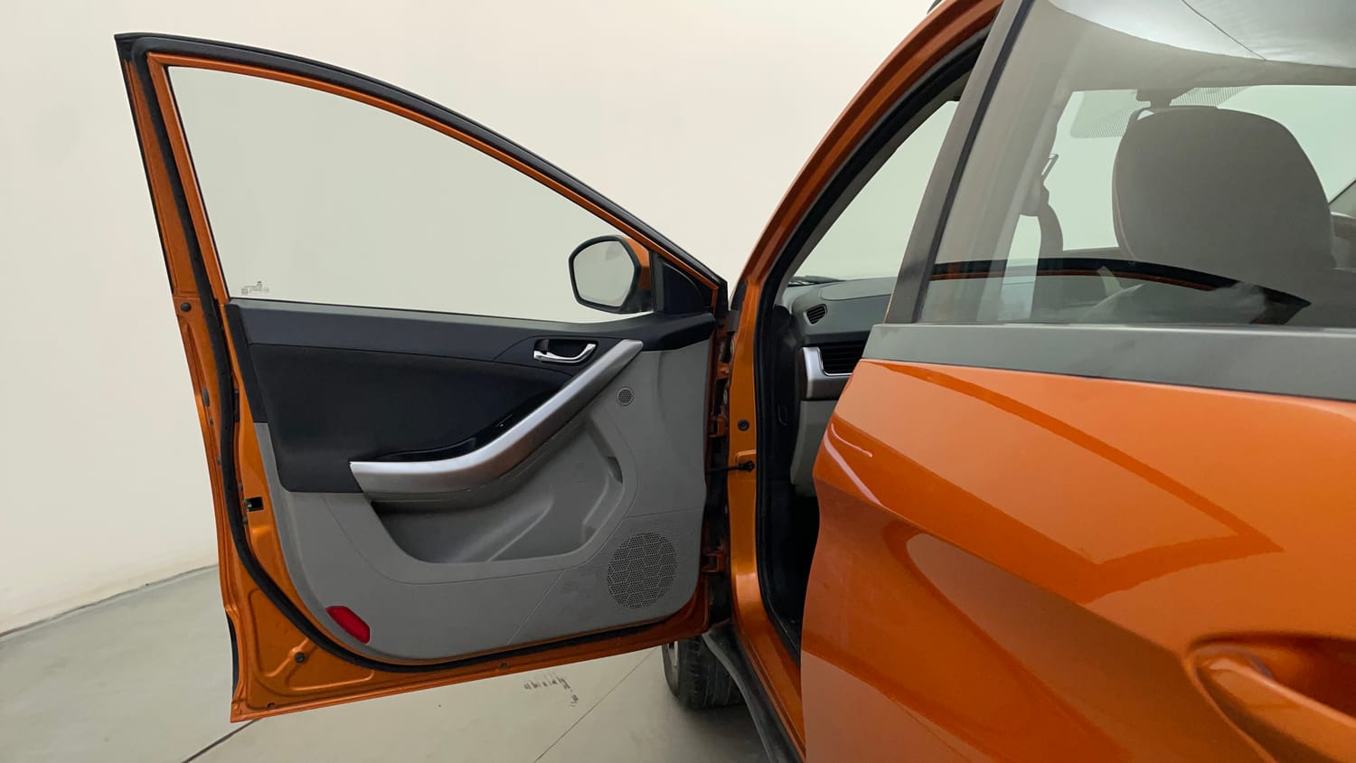 Used 2018 Tata Nexon XZ Plus Petrol Manual interior LEFT FRONT DOOR OPEN VIEW