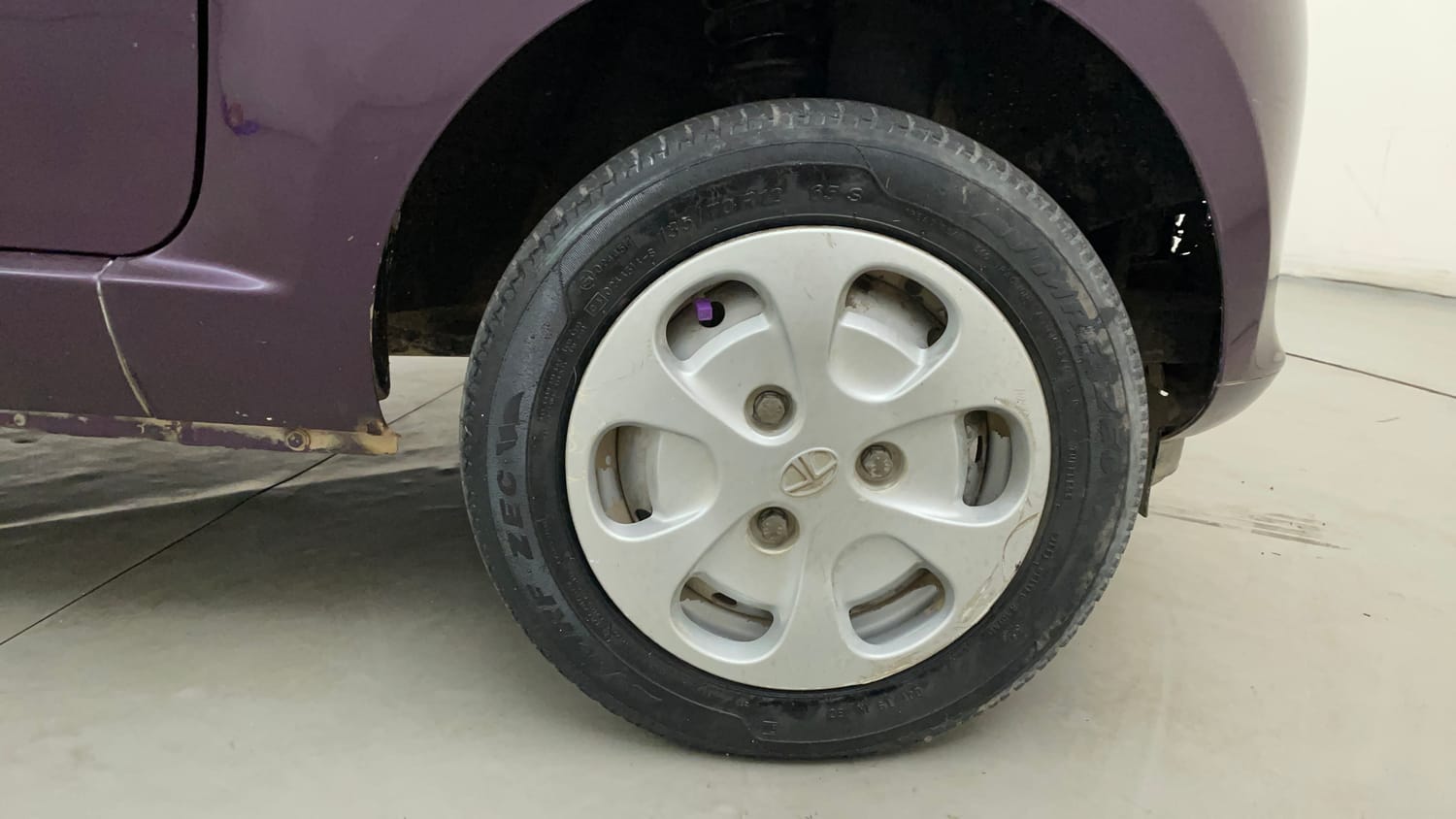 Used 2015 Tata Nano Twist XTA Petrol Automatic tyres RIGHT FRONT TYRE RIM VIEW