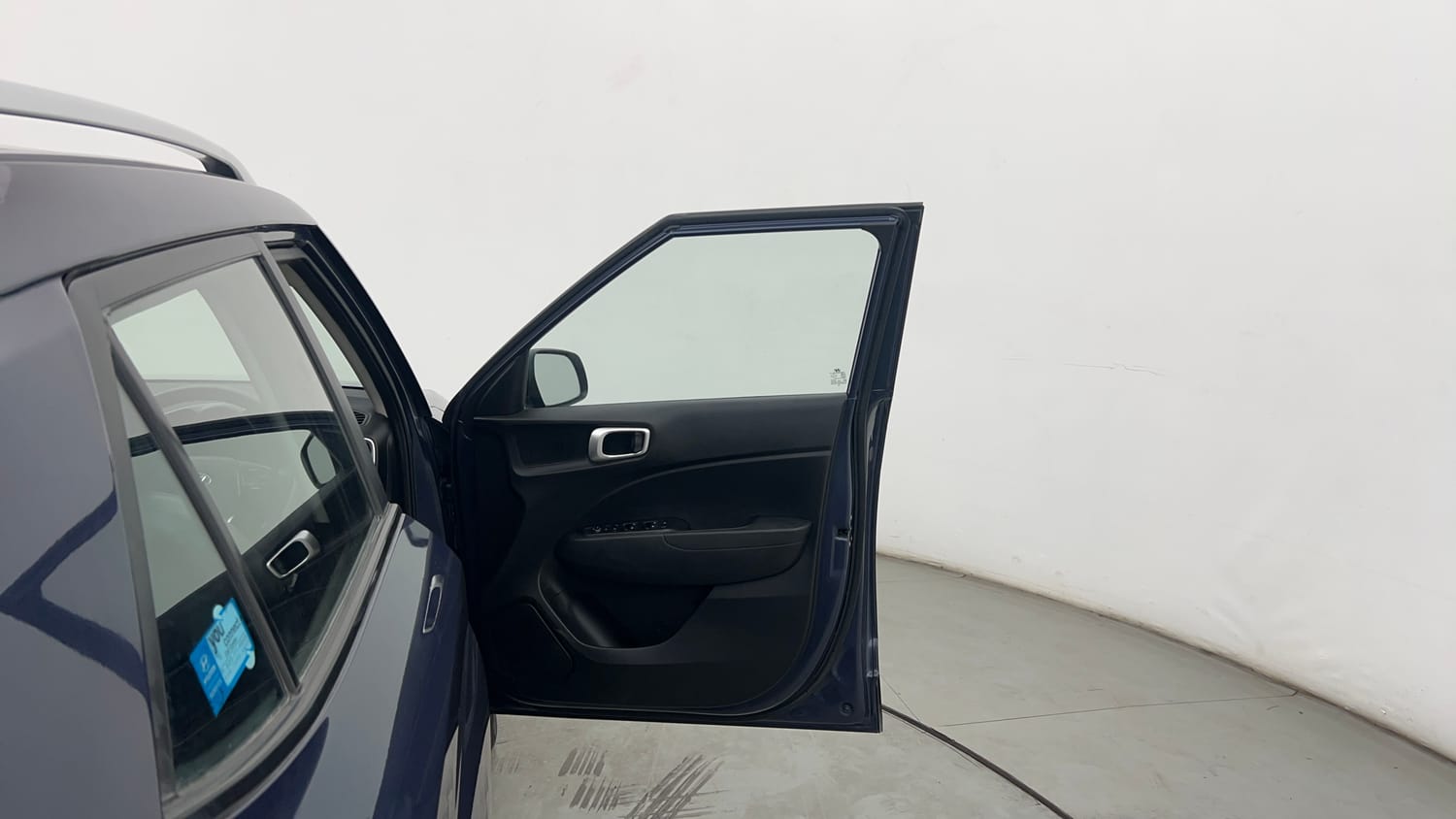 Used 2021 Hyundai Venue SX 1.5 CRDi Diesel Manual interior RIGHT FRONT DOOR OPEN VIEW