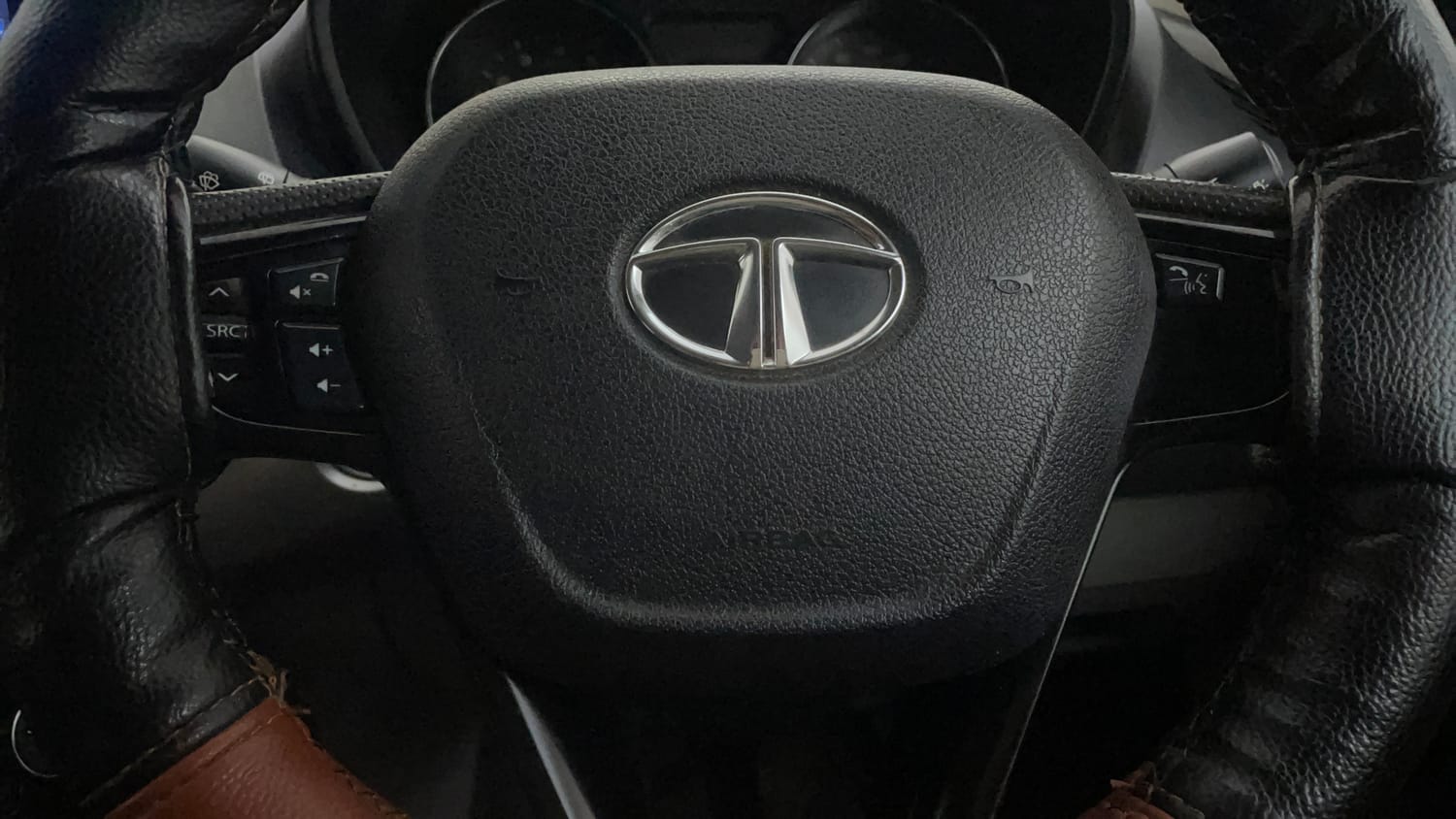 Used 2018 Tata Nexon XZ Plus Petrol Manual top_features Airbags