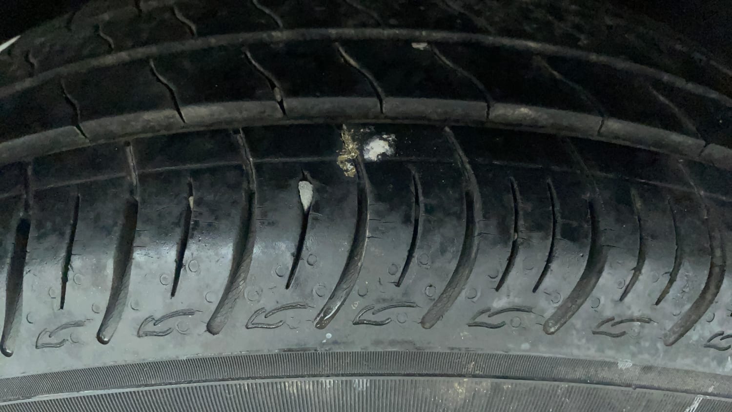 Used 2021 Maruti Suzuki Baleno Delta Petrol Manual tyres RIGHT REAR TYRE TREAD VIEW
