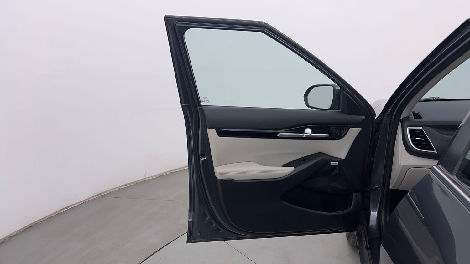 Used 2019 Kia Seltos HTX Plus 1.5 Diesel Diesel Manual interior LEFT FRONT DOOR OPEN VIEW