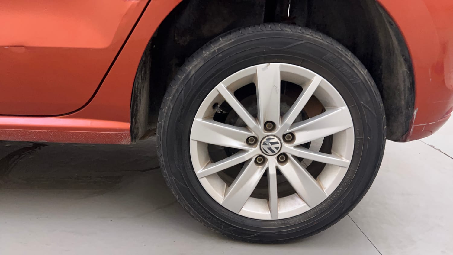 Used 2014 Volkswagen Polo Highline1.2L (P) Petrol Manual tyres LEFT REAR TYRE RIM VIEW
